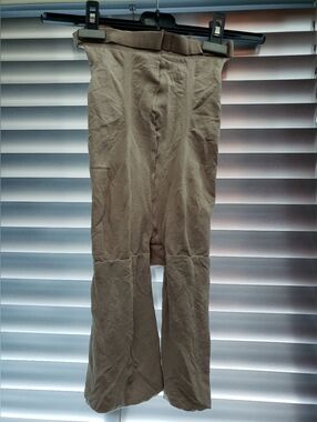 SPANX - Nude C - Shaper Mid-thigh Coverage Short